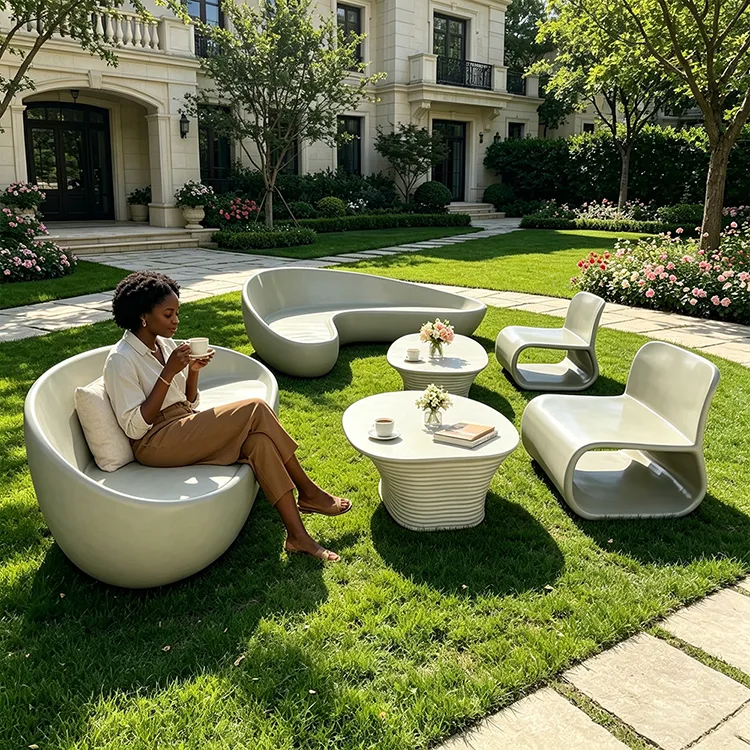 Flowing Curve FRP Lounge Seating